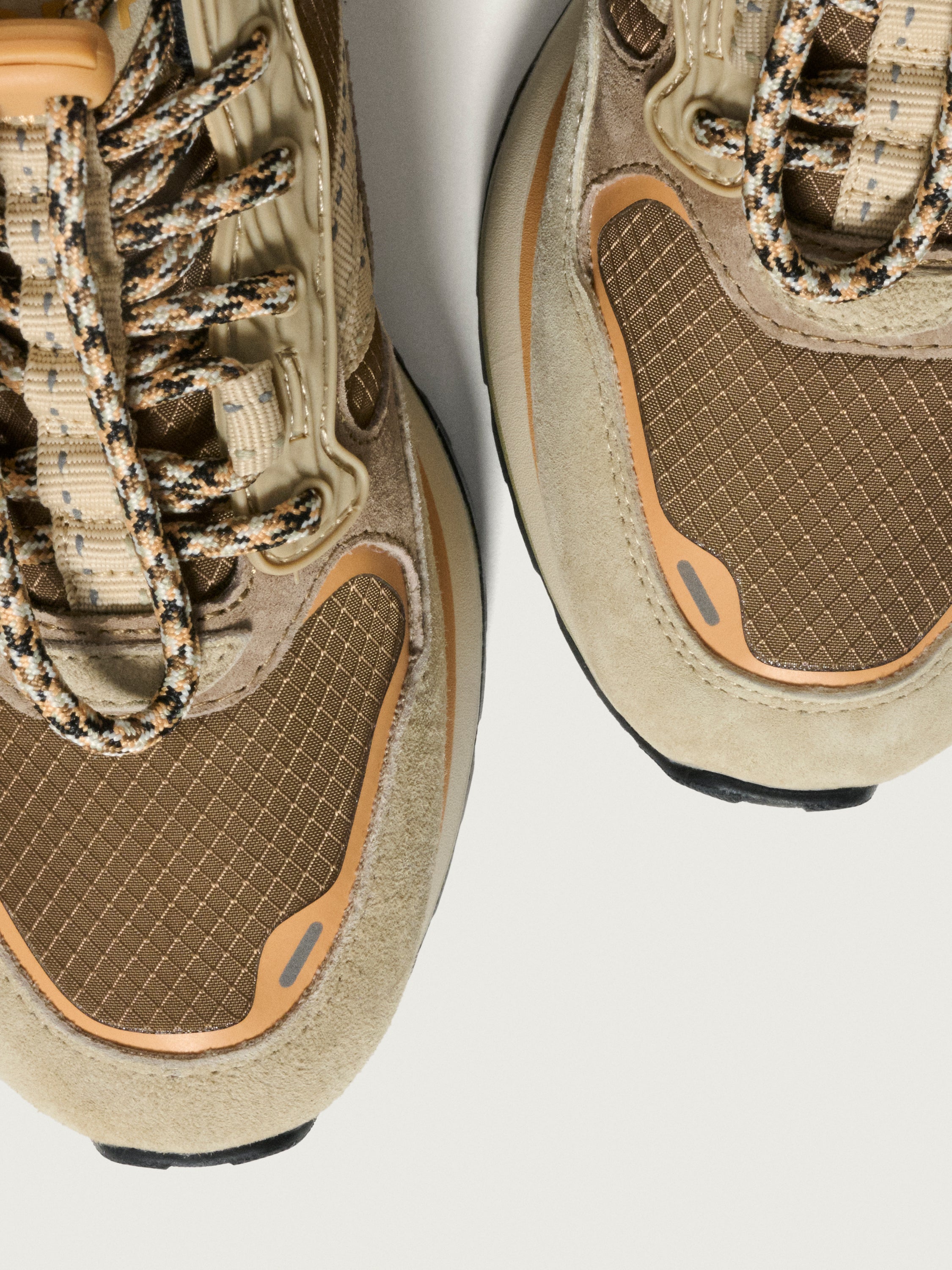 City Off Road Beige Woman