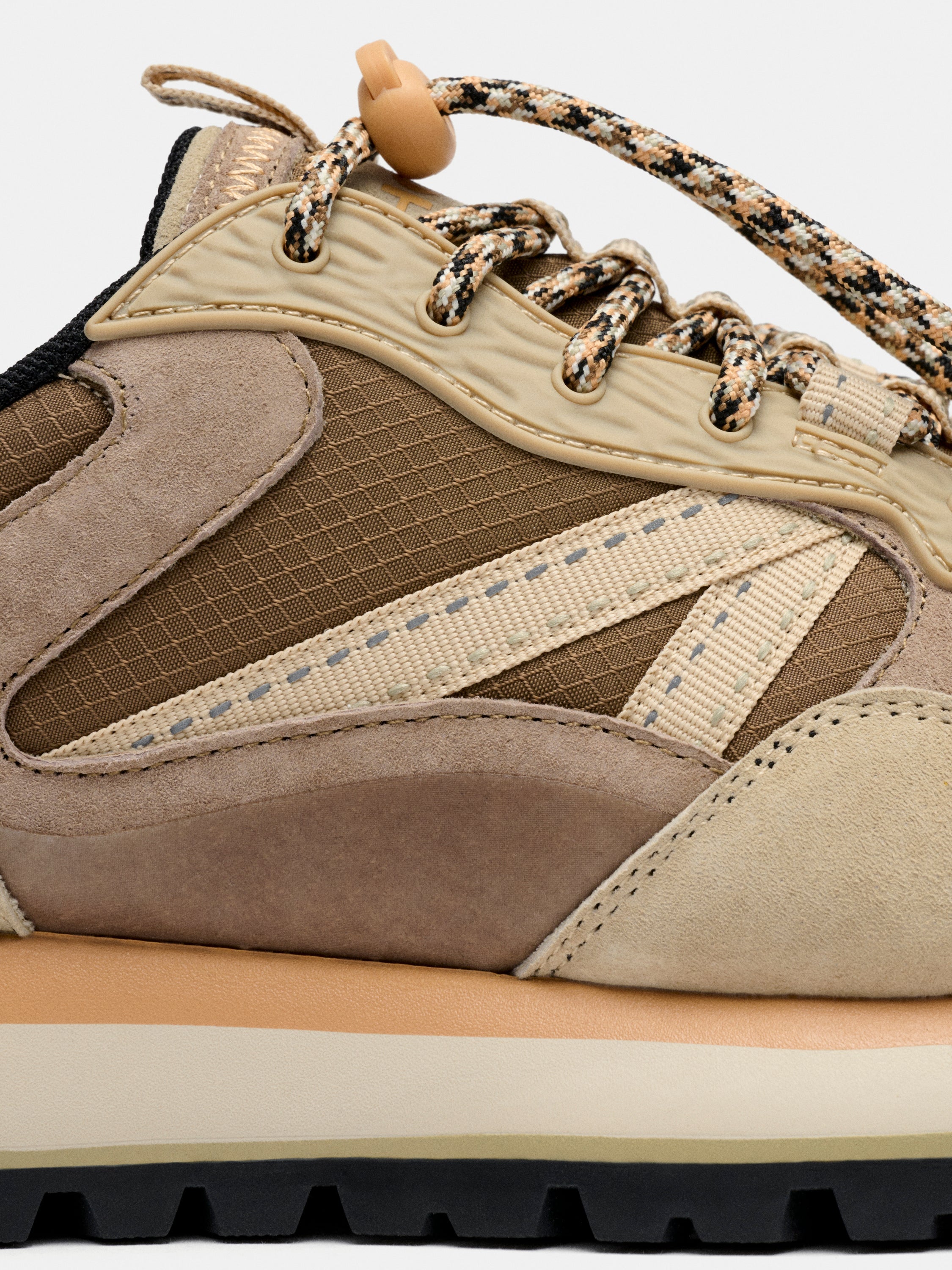 City Off Road Beige Man