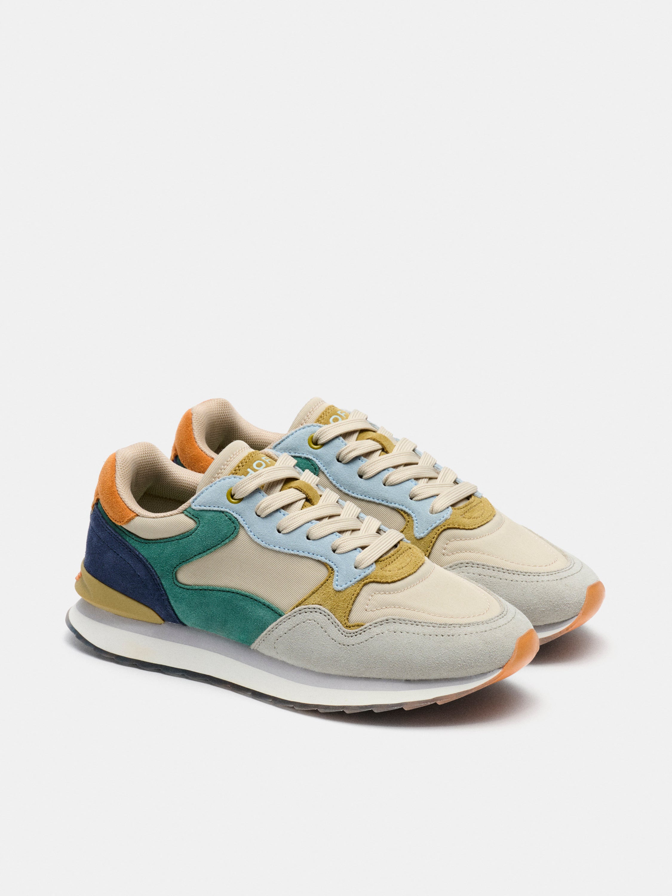 CITY SINGAPORE WOMAN