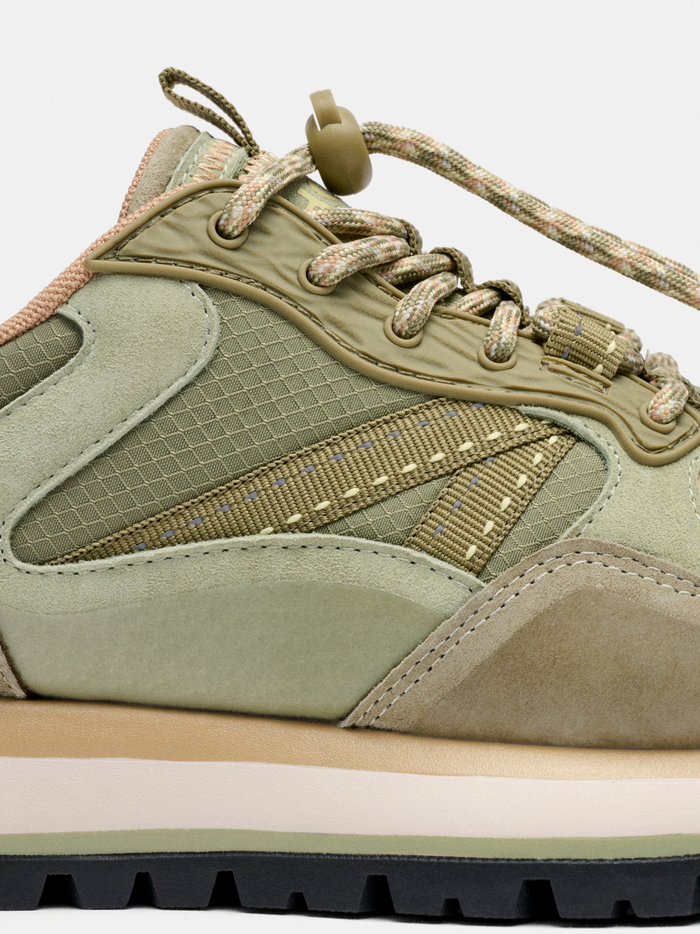 CITY OFF ROAD LIGHT GREEN WOMAN