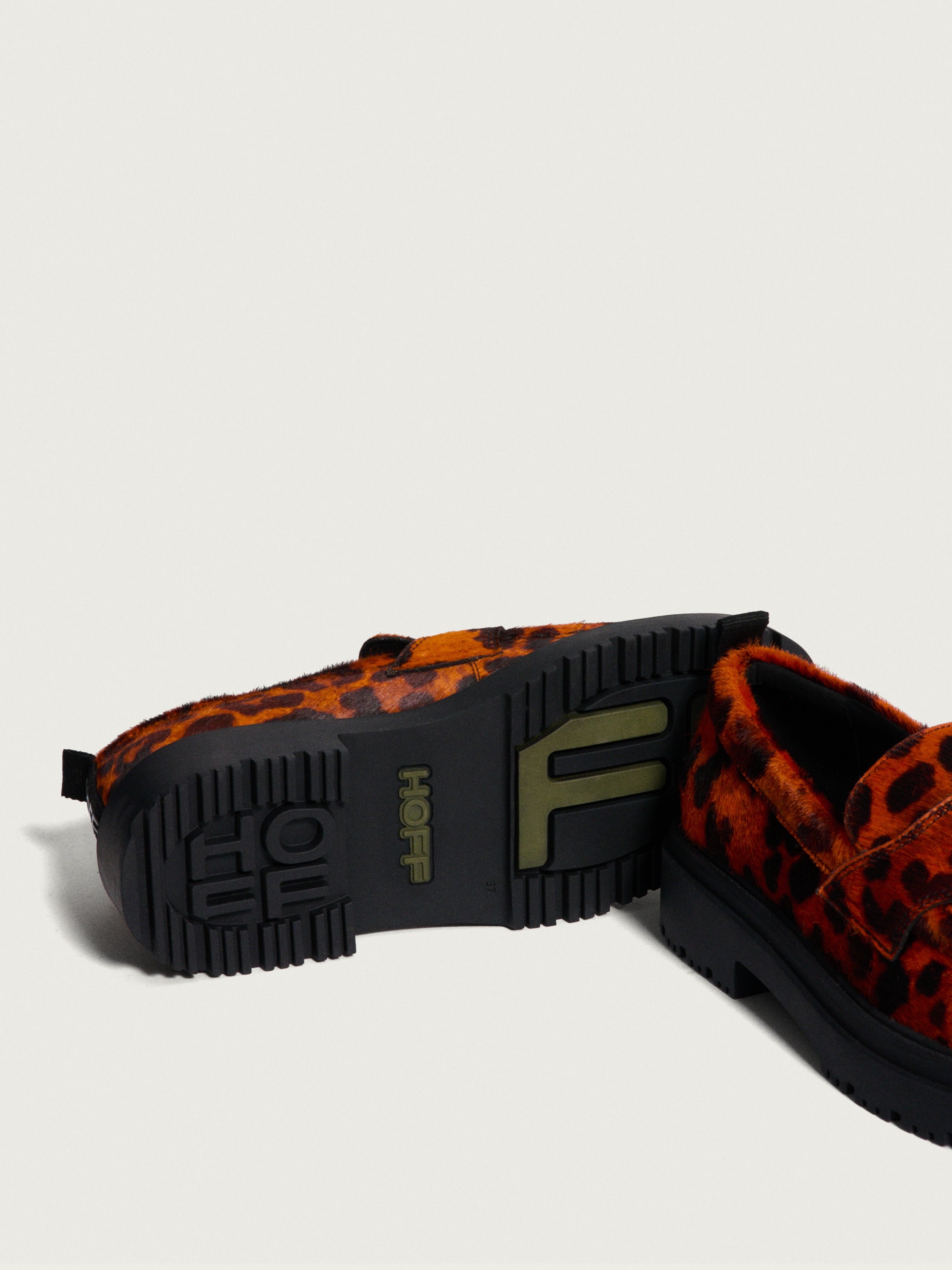 SCHOOL ANIMAL PRINT ORANGE LOAFER