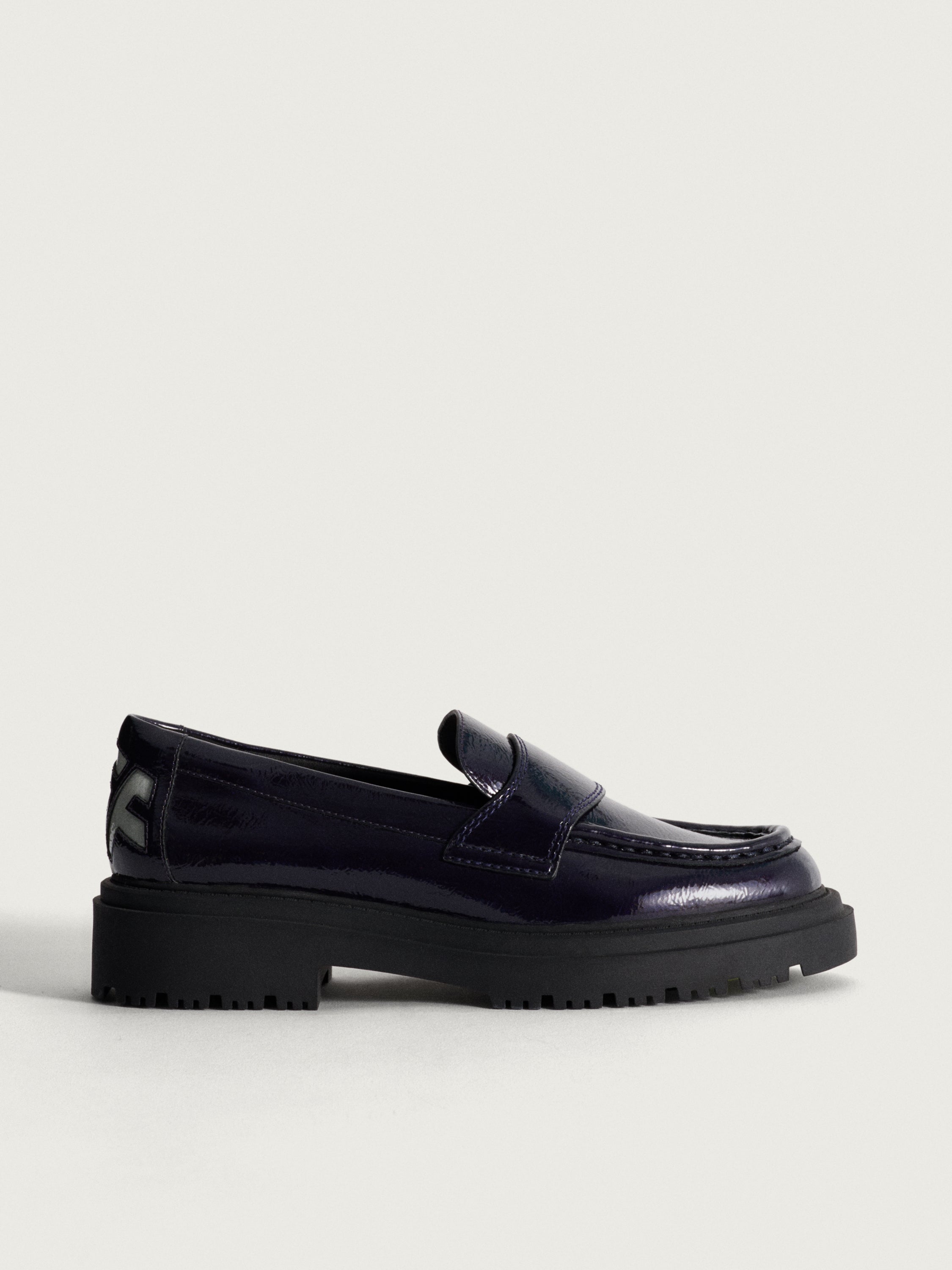 SCHOOL BLUE LOAFER