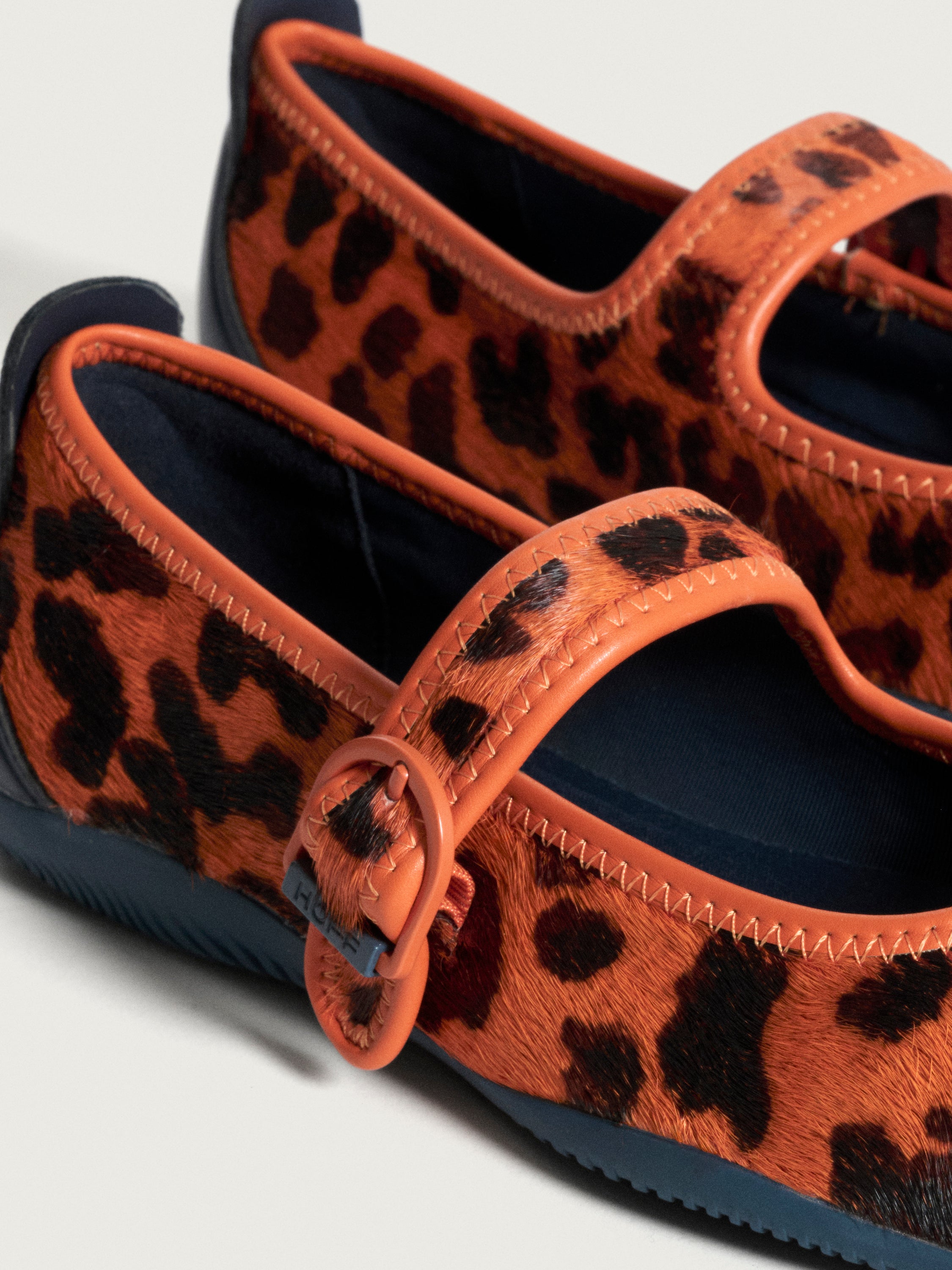 MARY JANE SCALA ANIMAL PRINT NARANJA