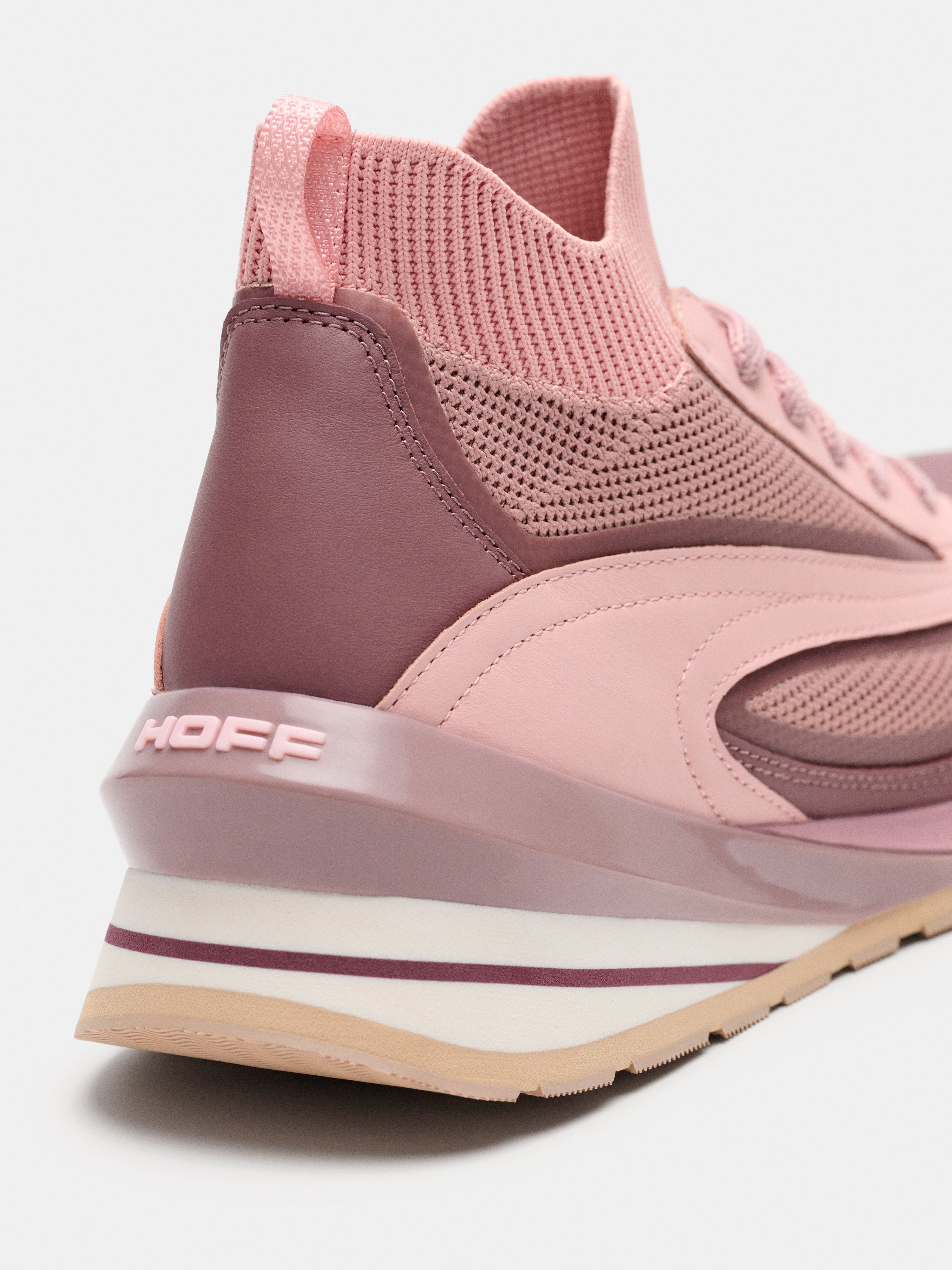 SEVEN FLYKNIT RUNNER NUDE