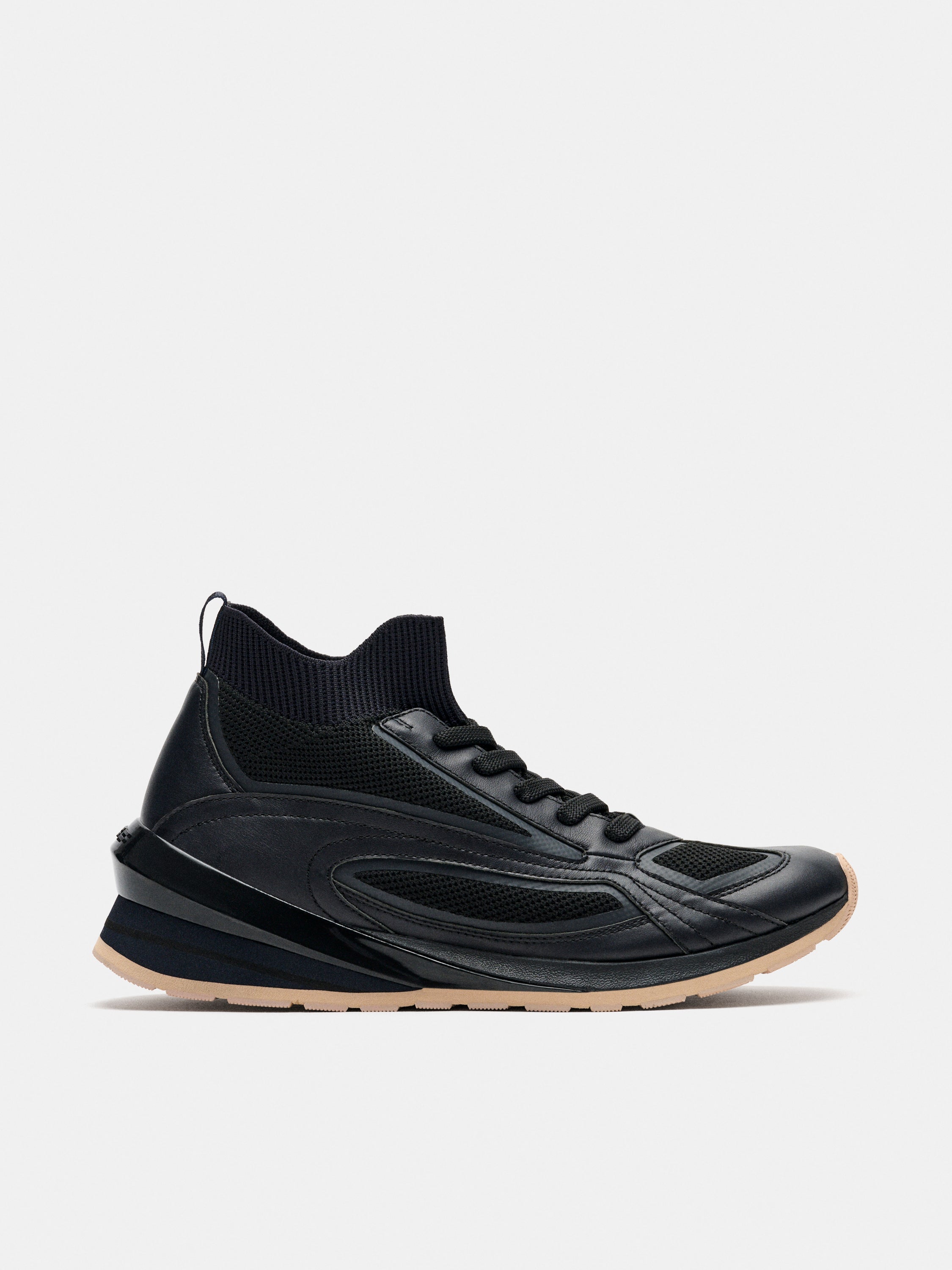 Seven Flyknit Runner Black