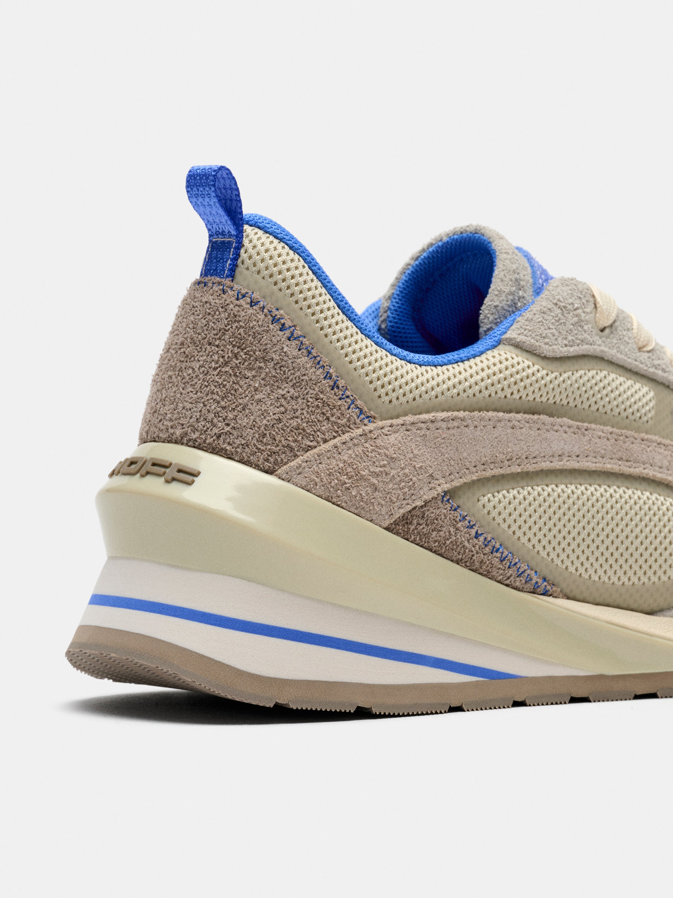 Seven Runner Light Grey