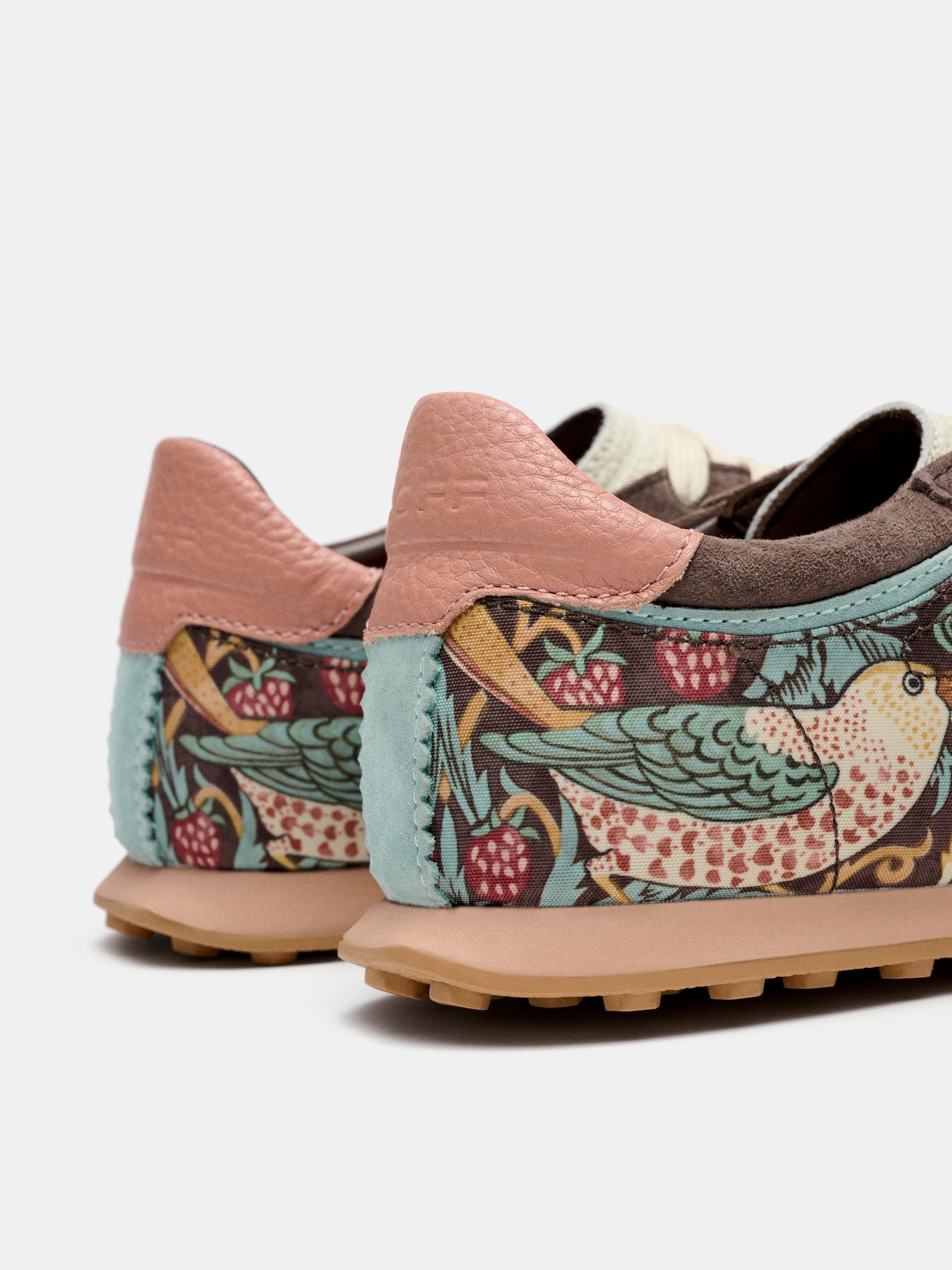 Sneakers for women BRIDGE MORRIS BROWN by HOFF